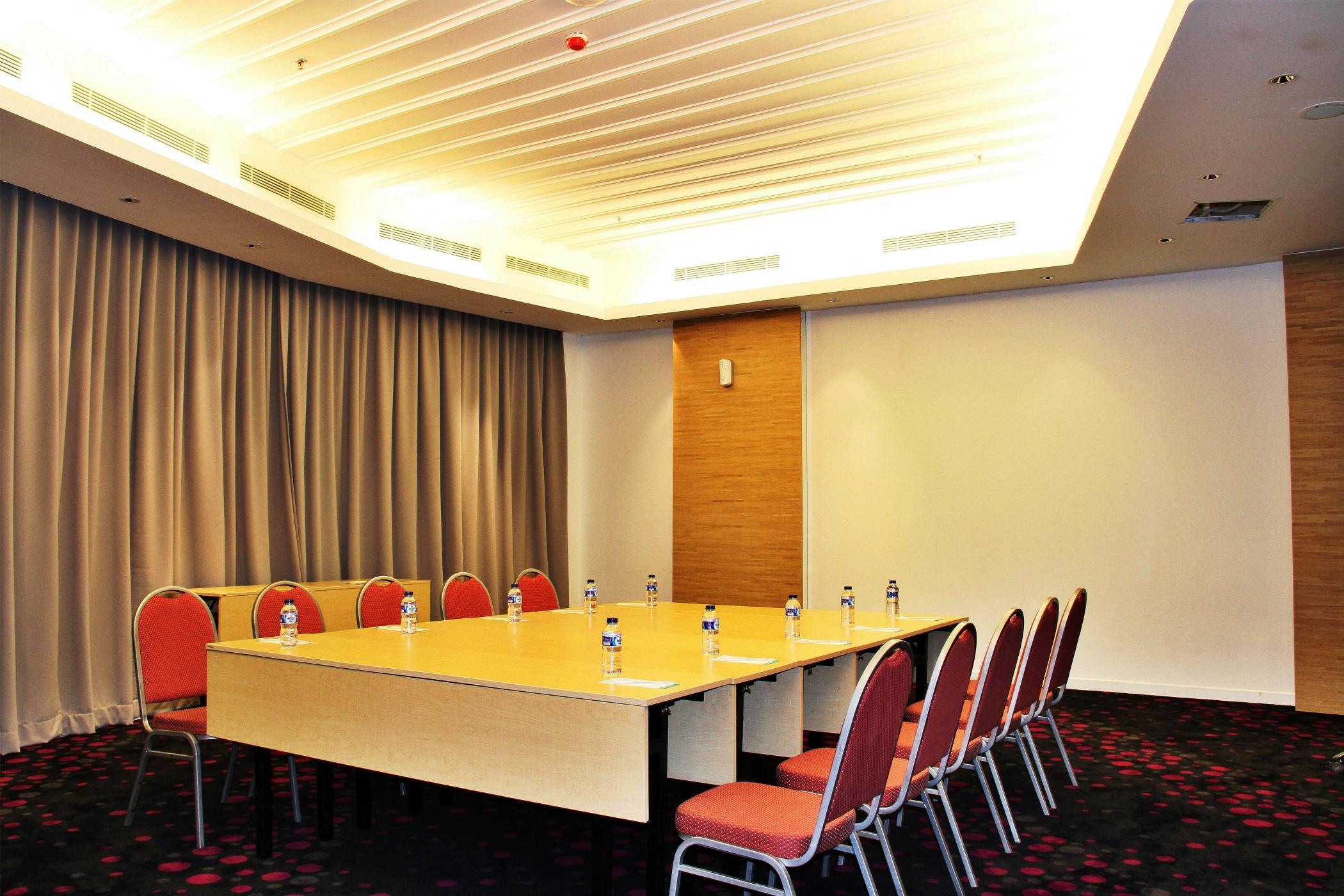 The 1O1 Jakarta Sedayu Darmawangsa Ngoại thất bức ảnh